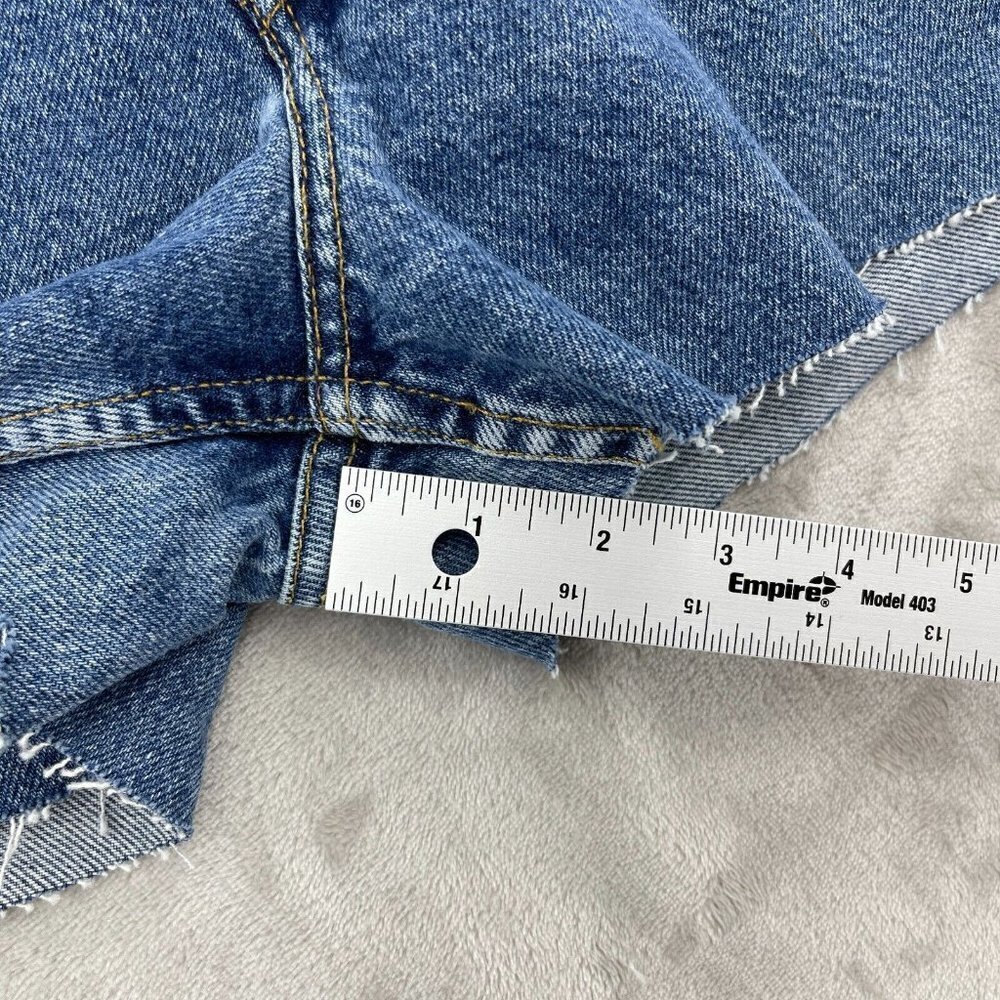 Levi's Vintage 550 High Rise Mom Jean Cut Off Jean Shorts 100% Cotton - Picture 9 of 9